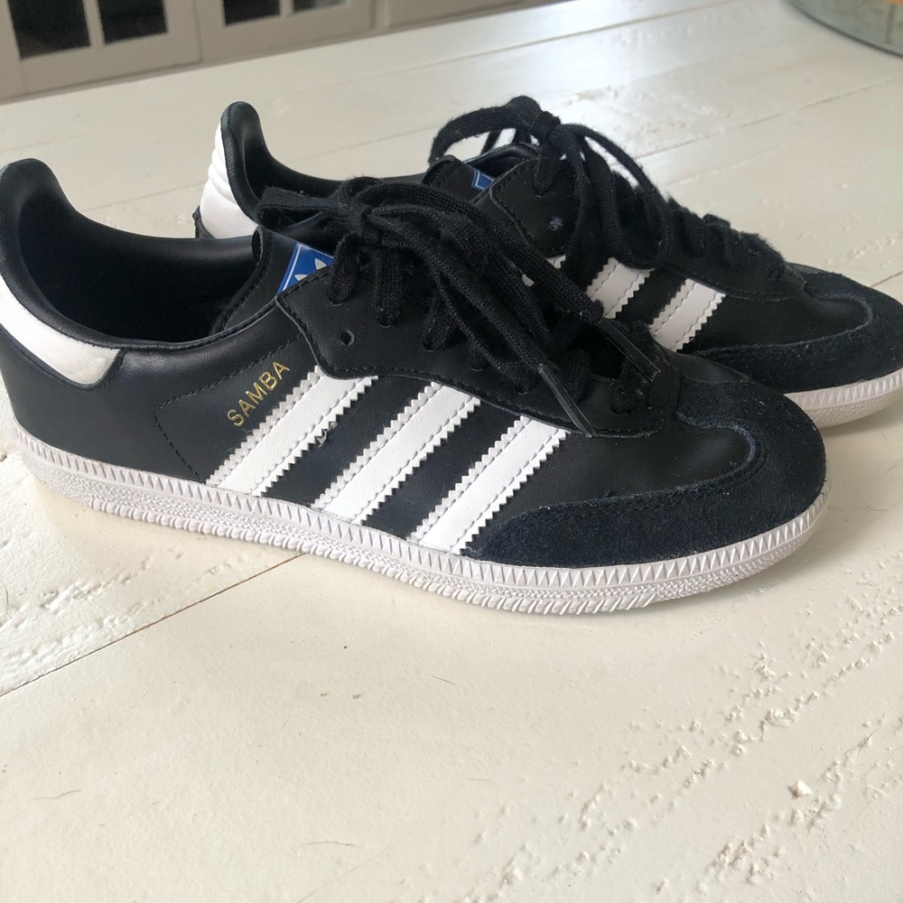 Boy Adidas Samba Classic Sneakers